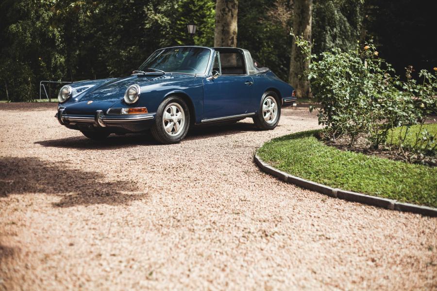  Porsche 911 2.0 Targa (901) 1966 года  (фото 9 из 24)